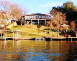 Aqua Lodge - Colorado Arm Lake LBJ - Burnet, Texas