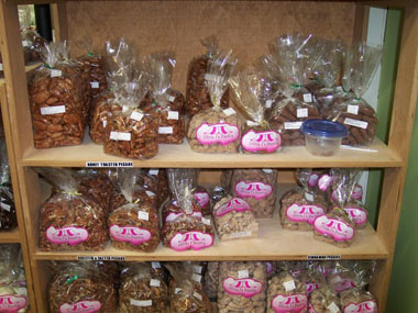 Olivia J's Pantry & Old Oak Candles